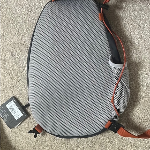 NWT Rip stop sling pack, discontinued - Picture 6 of 7